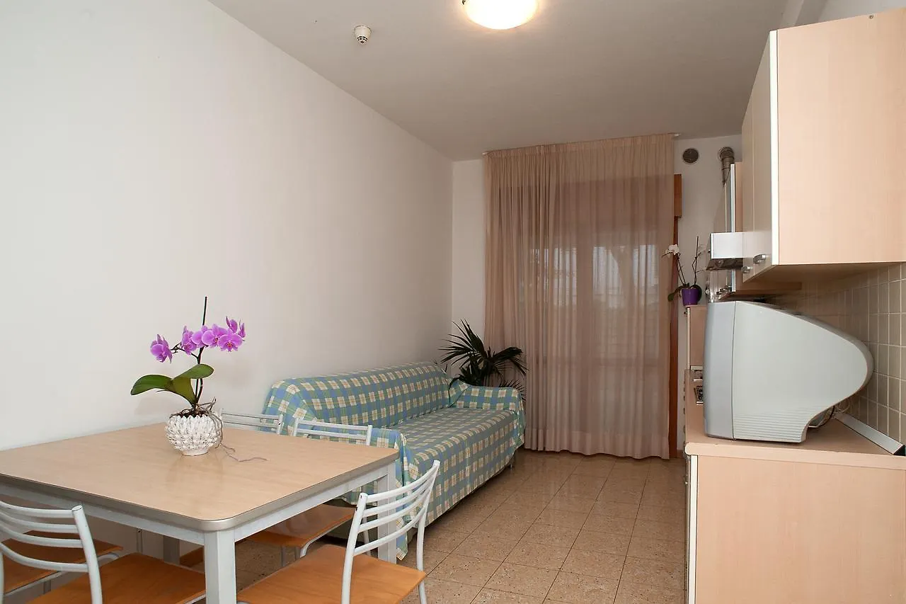 Residence Ca D'Oro Lido di Jesolo Lägenhetshotell